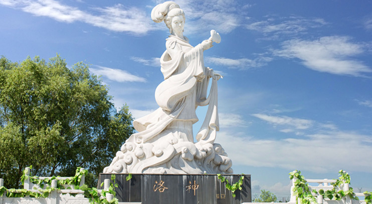 洛神雕像_副本.jpg